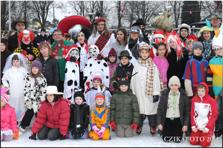 Jégkarnevál a szombathelyi műjégpályán